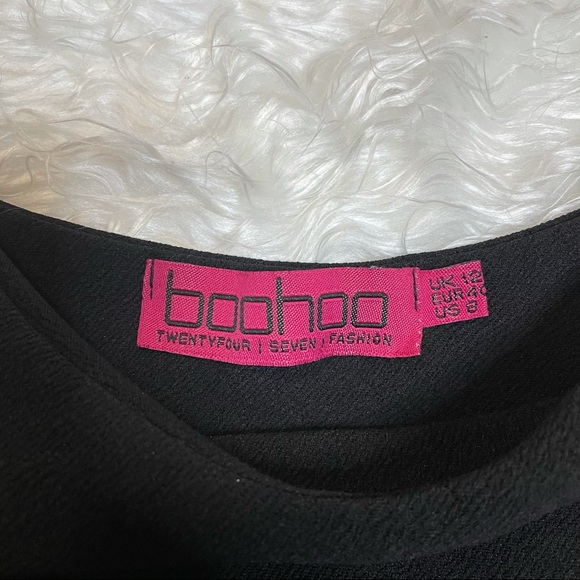 Black boohoo crop top - Picture 4 of 6